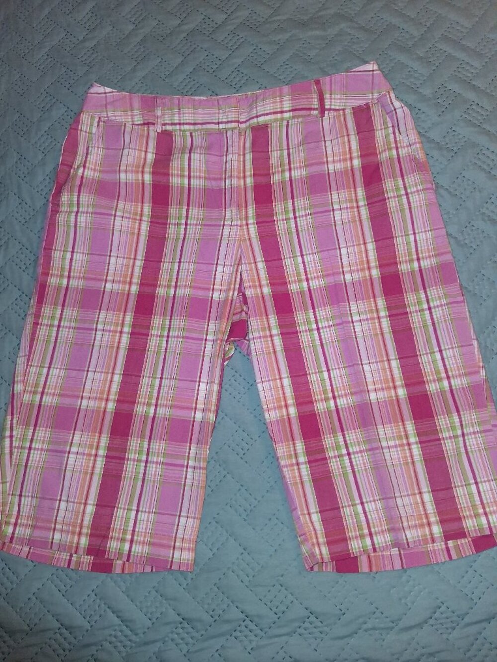 Briggs New York Women's Pink Plaid Knee Length Shorts-size 14
